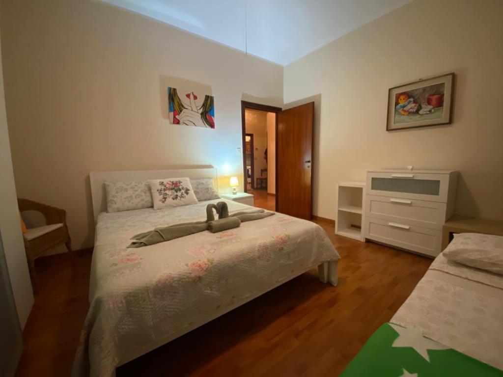 Polly Garden Apartment Rom